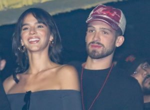 Bruna-Marquezine-e-Joao-Guilherme-curtem-show-juntinhos-em-Sao.jpg